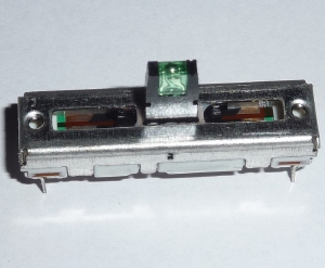 Schuifpotentiometers 10Kohms Travel=20mm Center Detent +LED