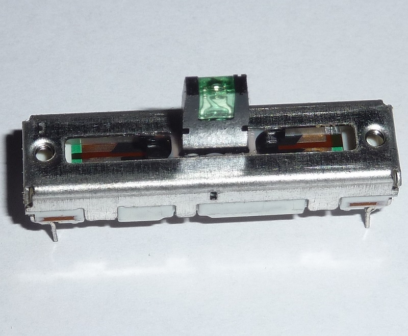 Schuifpotentiometers 10Kohms Travel=20mm Center Detent +LED