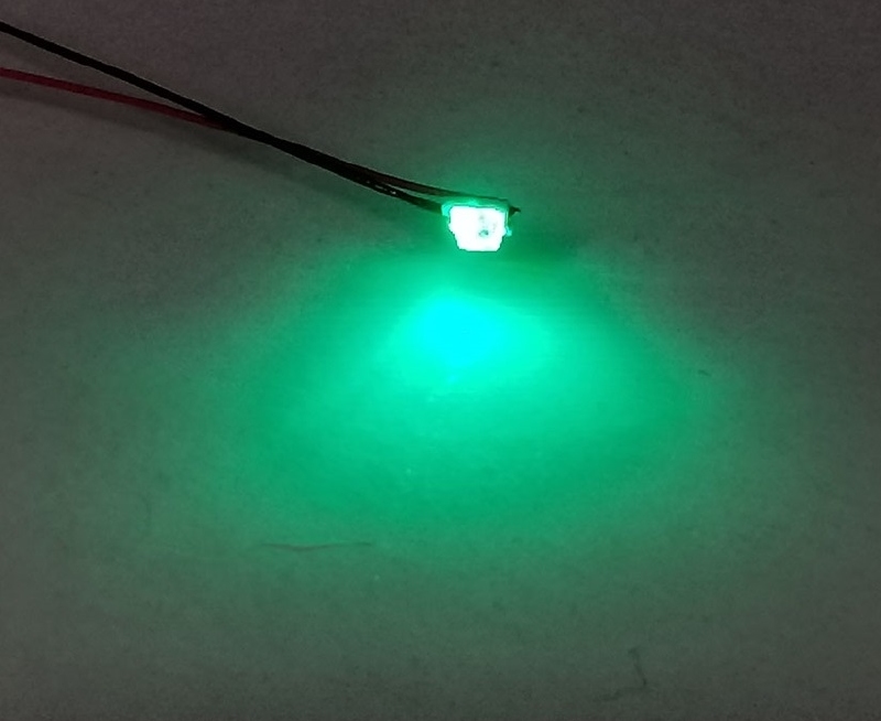 SMD-LED GROEN 0402 (1x0,5mm) met bedrading 8-12V 5st